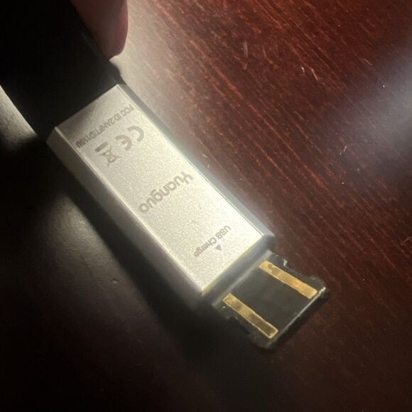 Yuanguo Smartwatch USB Charge - Picture 2 of 5